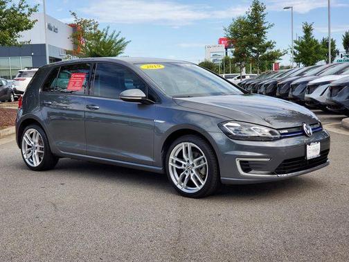 2019 Volkswagen e-Golf SE