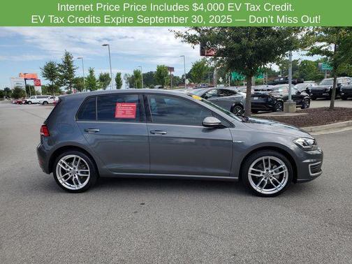 2019 Volkswagen e-Golf SE