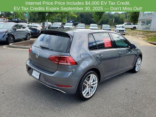 2019 Volkswagen e-Golf SE