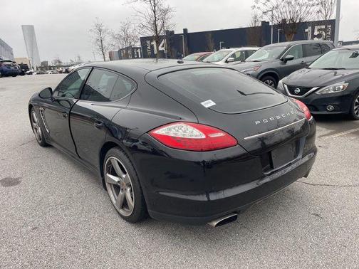 2013 Porsche Panamera 4 Platinum Edition