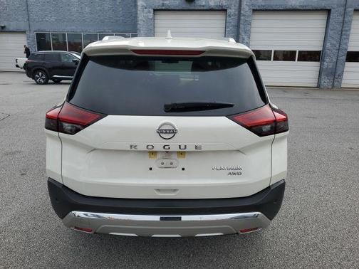 2023 Nissan Rogue Platinum