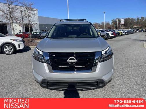 2025 Nissan Pathfinder SV 4WD