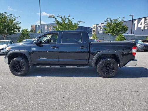 Midnight Black Metallic 2019 Toyota Tundra SR5