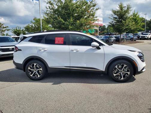 2025 Kia Sportage EX