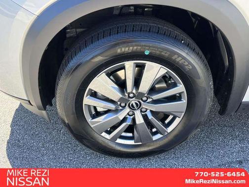 2025 Nissan Pathfinder S FWD