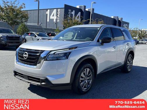 2025 Nissan Pathfinder S FWD