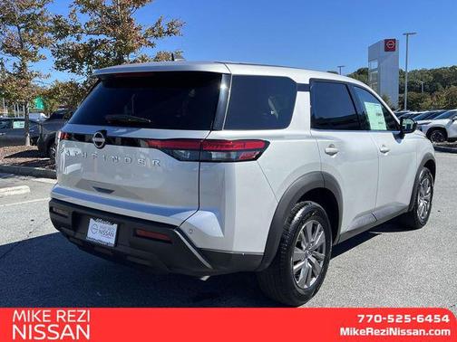 2025 Nissan Pathfinder S FWD