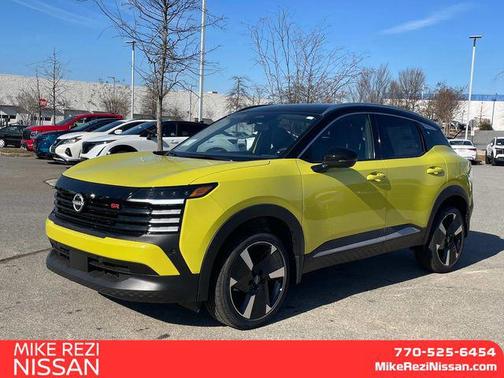 2025 Nissan Kicks SR