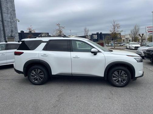 2025 Nissan Pathfinder SV FWD