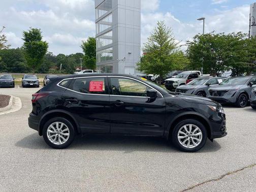 2022 Nissan Rogue Sport S