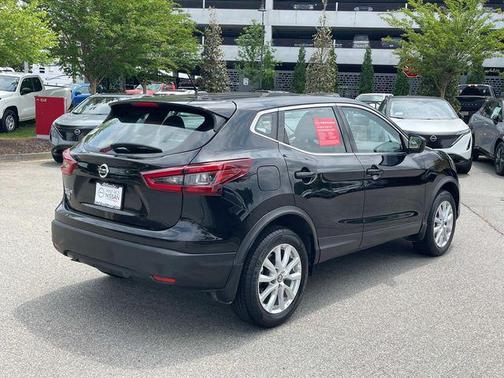 2022 Nissan Rogue Sport S