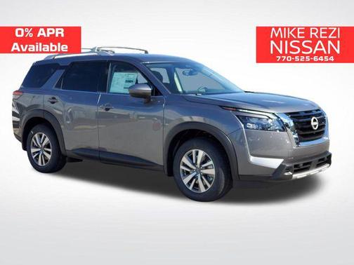 2025 Nissan Pathfinder SL FWD