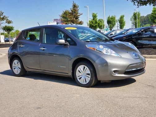 Gun Metallic 2017 Nissan Leaf S