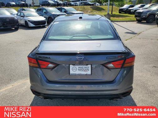 Gun Metallic/Super Black 2026 Nissan Altima SR FWD
