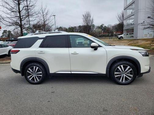 2024 Nissan Pathfinder Platinum 4WD