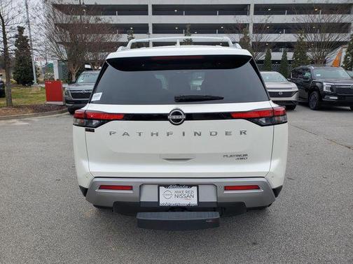 2024 Nissan Pathfinder Platinum 4WD