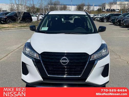 2025 Nissan Kicks S