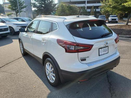 2022 Nissan Rogue Sport SV