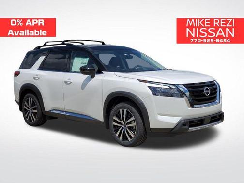 2025 Nissan Pathfinder Platinum FWD