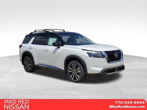 2025 Nissan Pathfinder Platinum FWD