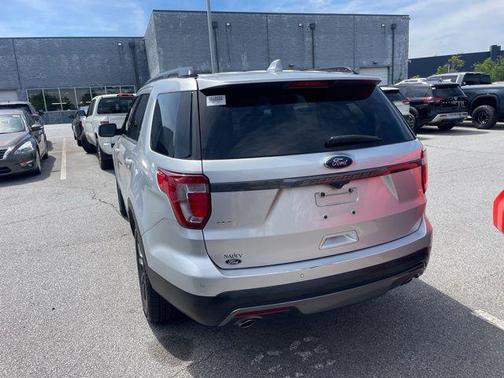 Ingot Silver 2017 Ford Explorer XLT