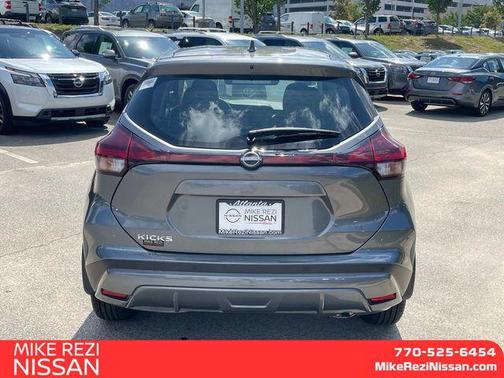 2025 Nissan Kicks S