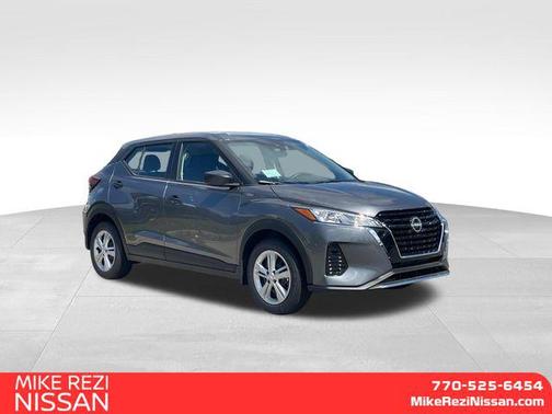 2025 Nissan Kicks S