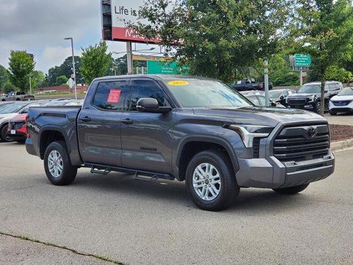 2022 Toyota Tundra SR5