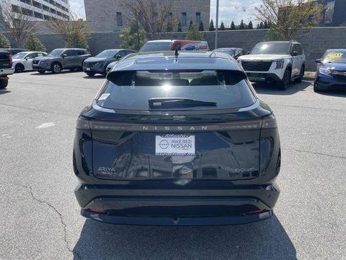 Black Diamond Pearl 2023 Nissan ARIYA EVOLVE+