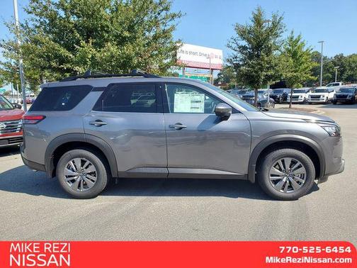 2025 Nissan Pathfinder SV FWD