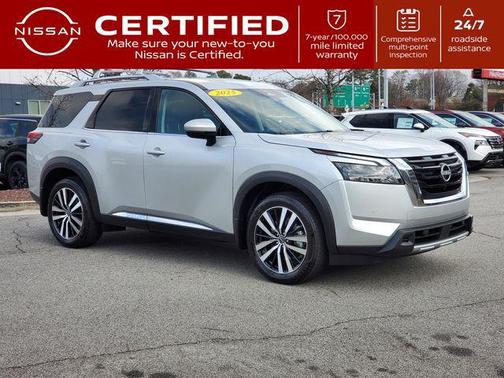 2025 Nissan Pathfinder Platinum 4WD