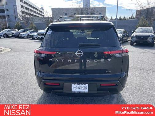 2026 Nissan Pathfinder SV