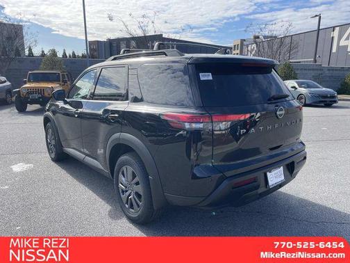 2026 Nissan Pathfinder SV