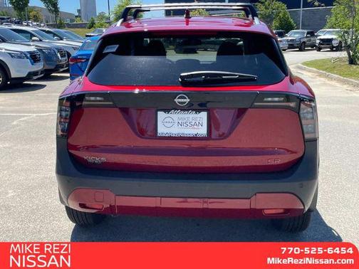 2025 Nissan Kicks SR