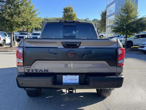 2024 Nissan Titan PRO-4X
