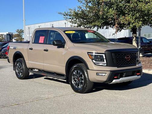 2024 Nissan Titan PRO-4X
