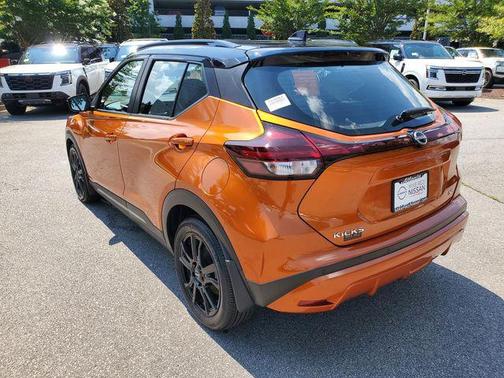 2023 Nissan Kicks SR