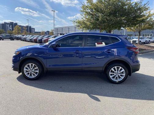 2022 Nissan Rogue Sport S