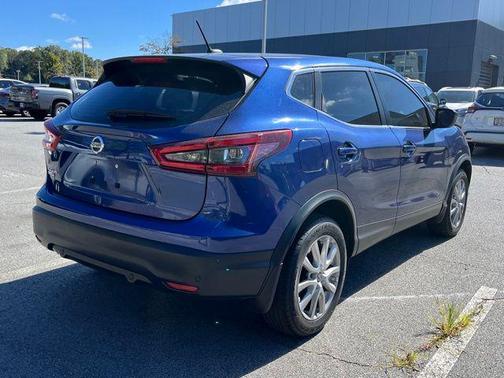 2022 Nissan Rogue Sport S