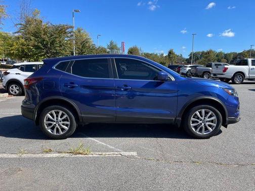 2022 Nissan Rogue Sport S