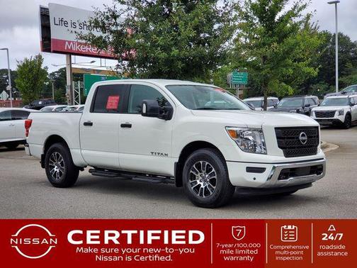 2024 Nissan Titan SV