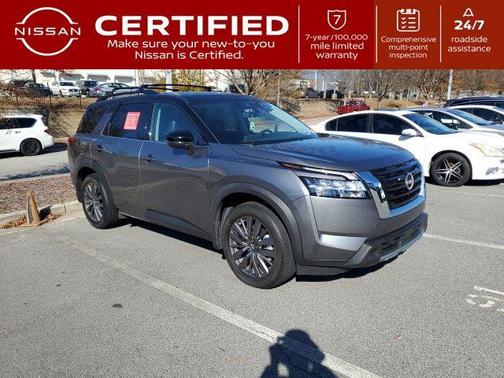 2023 Nissan Pathfinder SL 4WD