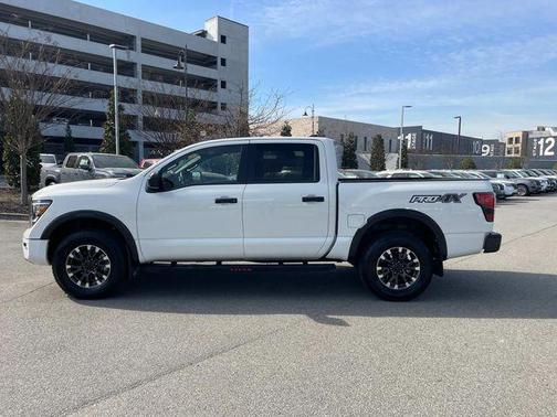 2024 Nissan Titan PRO-4X