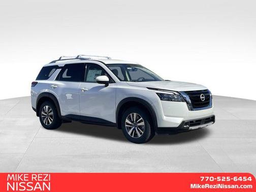 2025 Nissan Pathfinder SL FWD