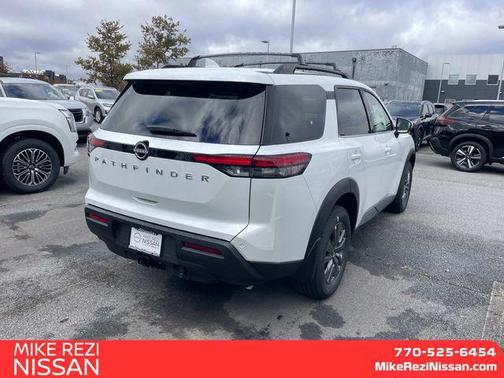 2025 Nissan Pathfinder SV FWD