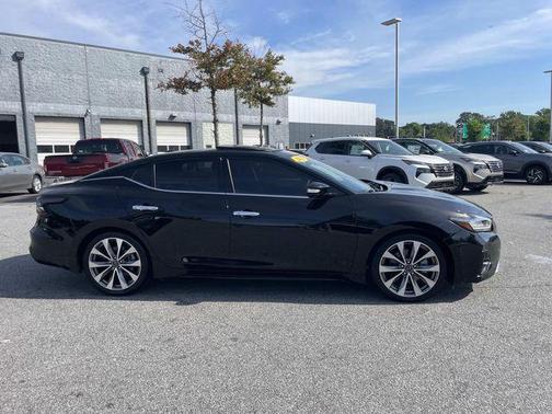 Super Black 2023 Nissan Maxima 3.5 Platinum