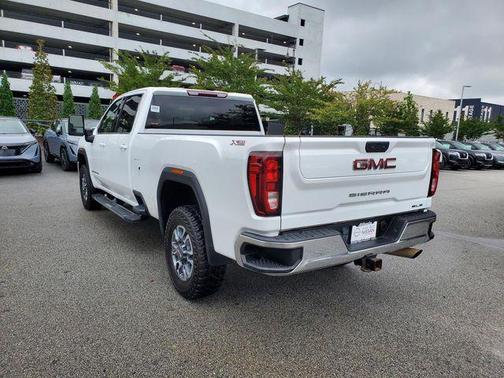 2022 GMC Sierra 2500 SLE