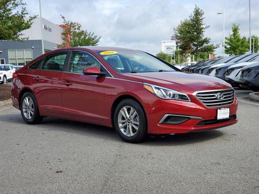 2016 Hyundai SONATA SE