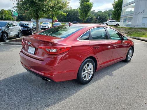 2016 Hyundai SONATA SE