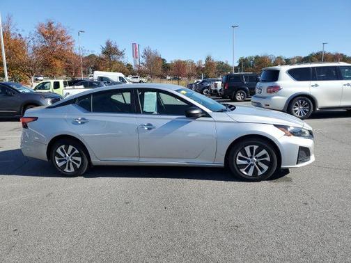 2024 Nissan Altima S FWD